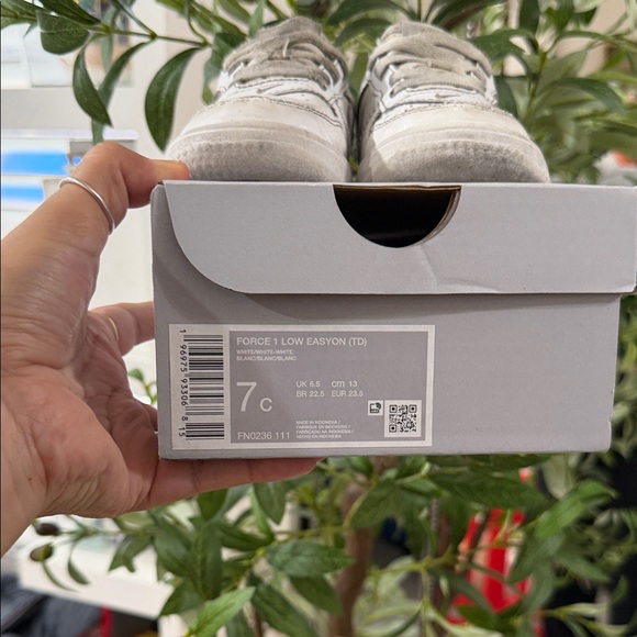 Nike Kids White and Gray Sneakers - Picture 5 of 5